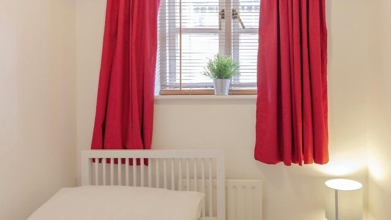 Photo of Bedroom in Reading City Centre