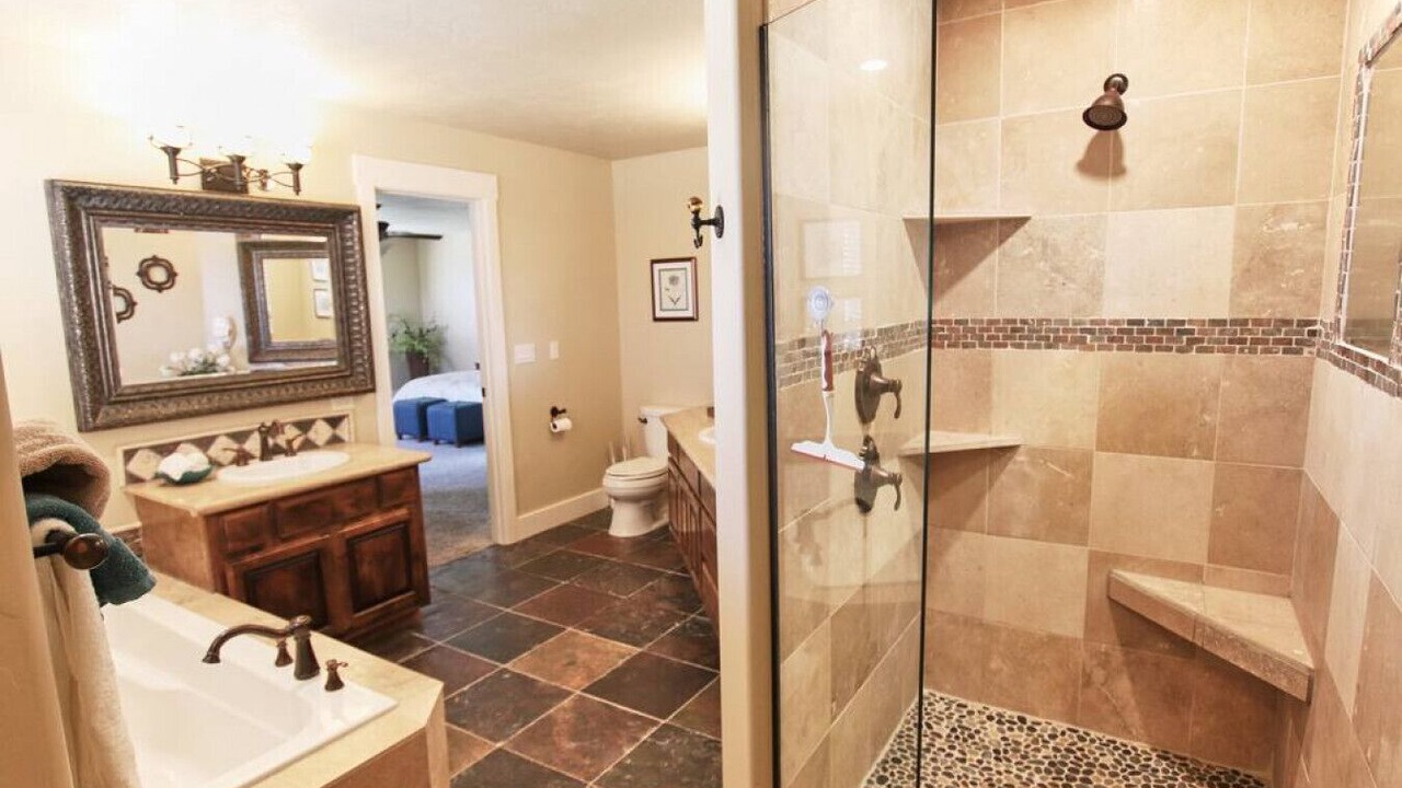 Photo of Bathroom in Tamarack Resort