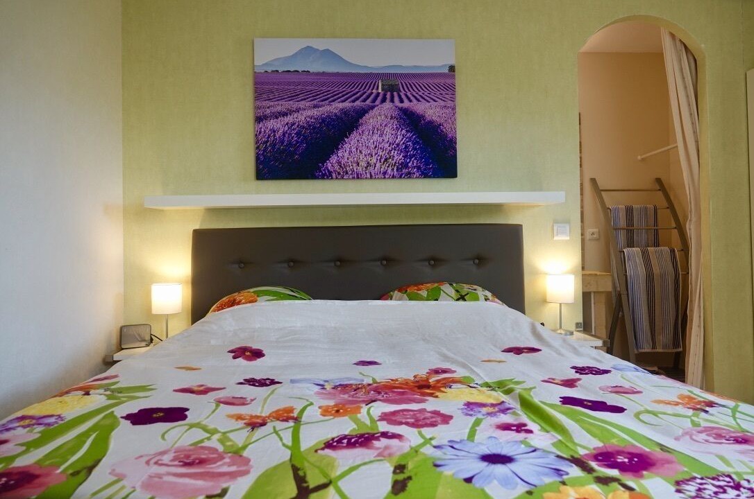 Photo of Bedroom in Bauduen