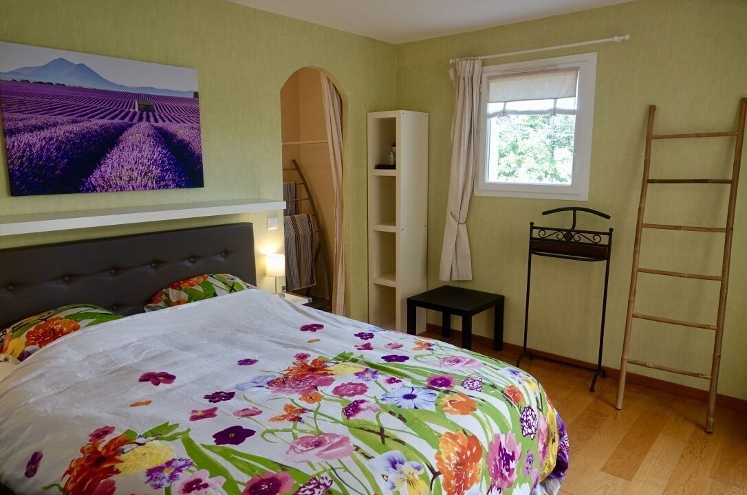 Photo of Bedroom in Bauduen