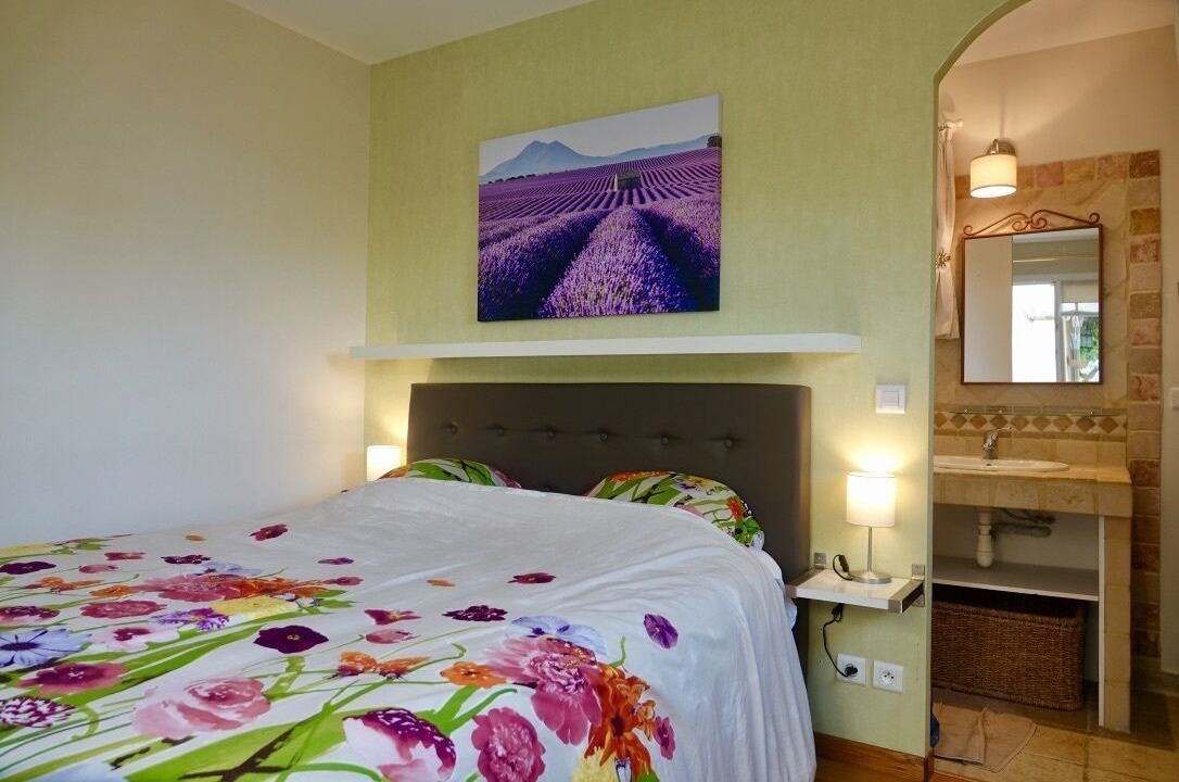 Photo of Bedroom in Bauduen