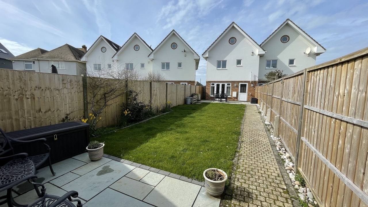 Photo of Patio Balcony in Milford on Sea