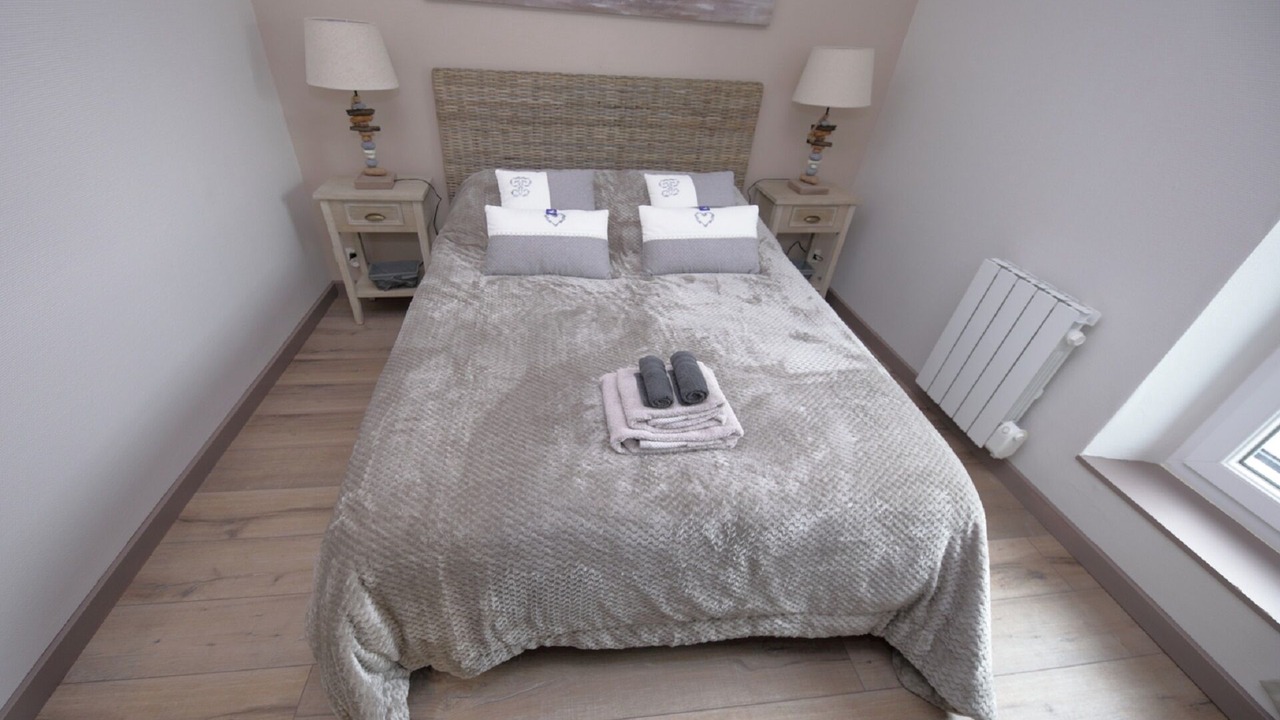 Photo of Bedroom in Port-en-Bessin-Huppain