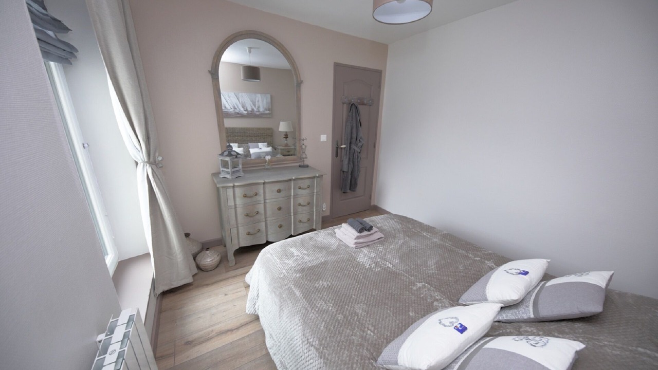Photo of Bedroom in Port-en-Bessin-Huppain