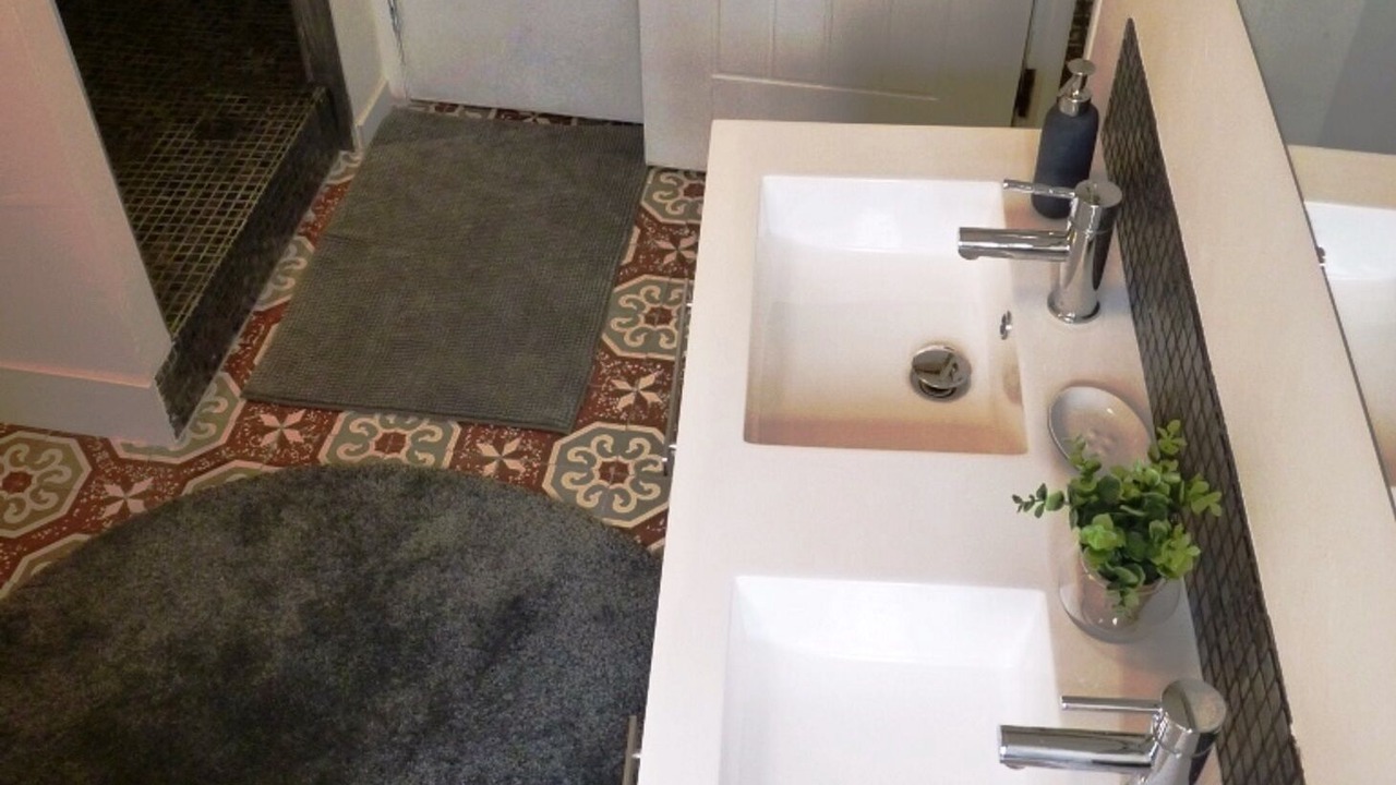 Photo of Bathroom in Cascastel-des-Corbieres