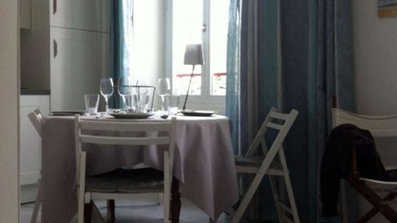 Photo of Others in Le Palais