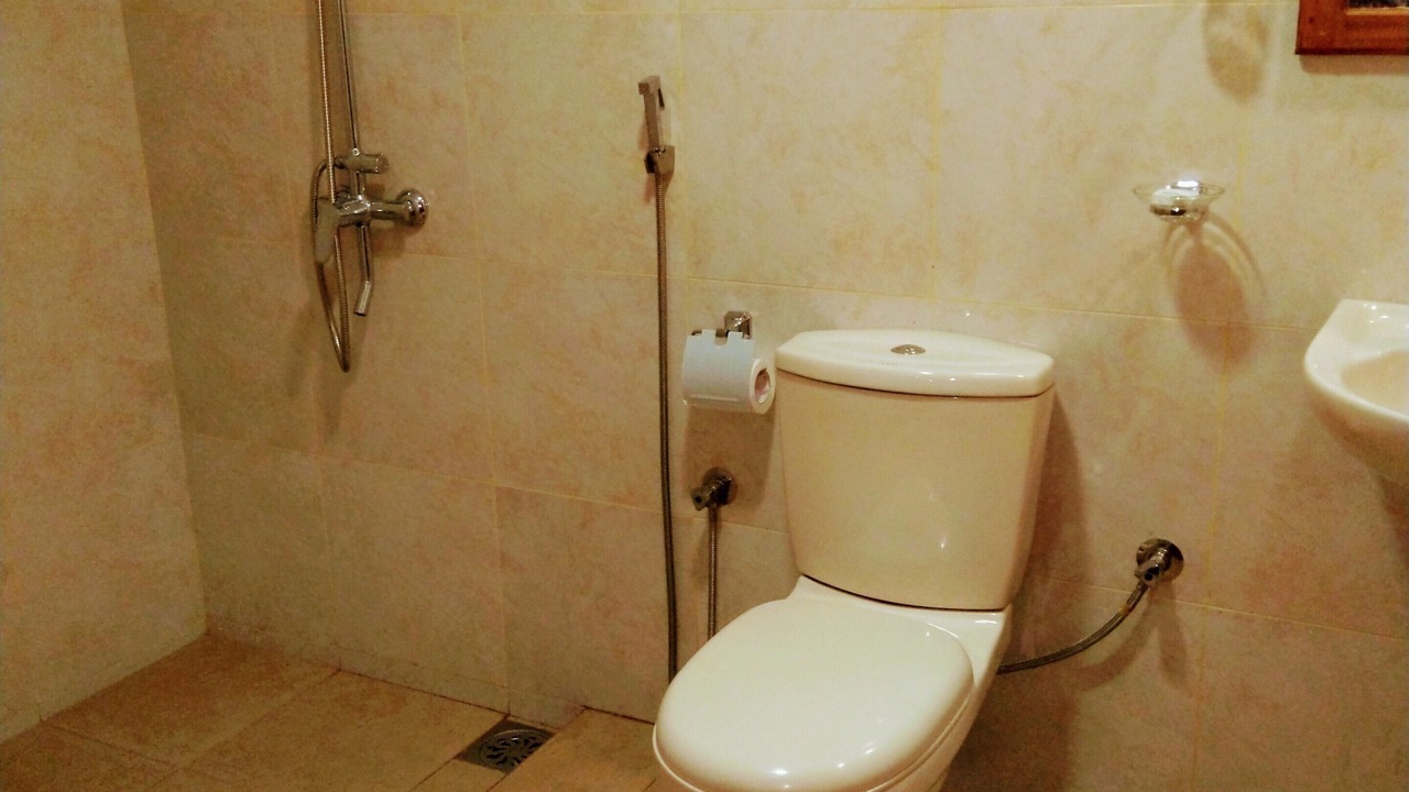 Photo of Bathroom in Kataragama
