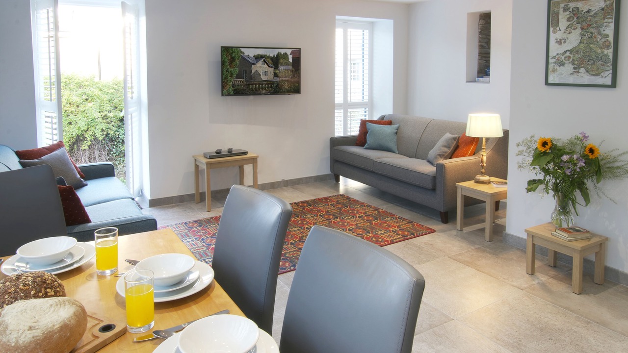 Photo of Livingroom in Margam