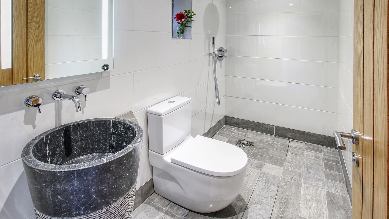 Photo of Bathroom in Margam