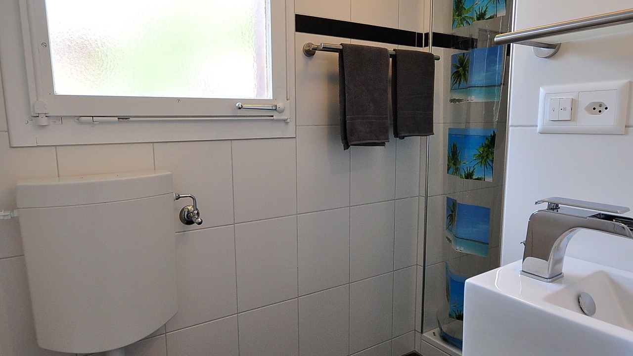 Photo of Bathroom in Boenigen