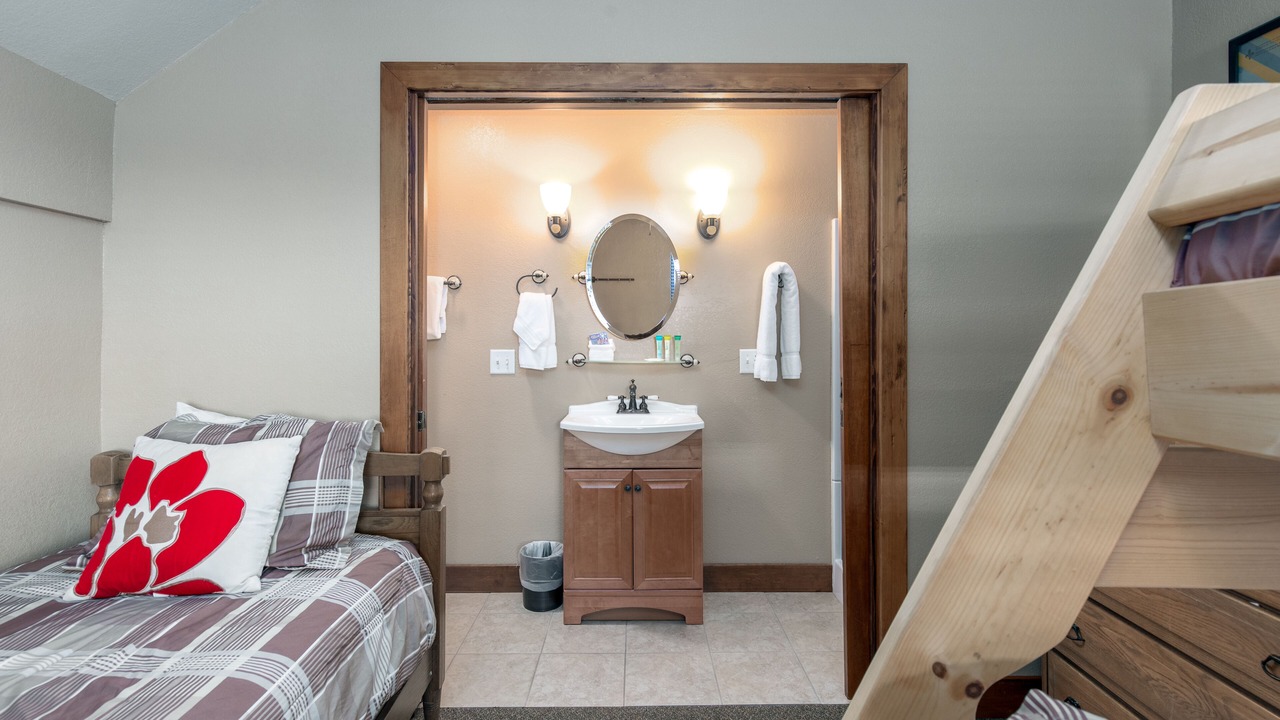 Photo of Bedroom in Park Meadows