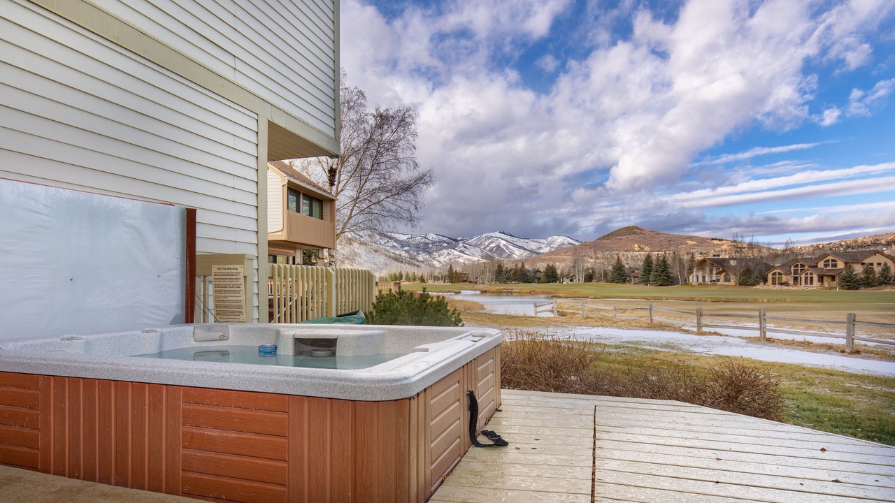 Photo of Outdoor in Park Meadows