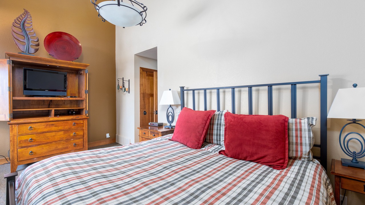 Photo of Bedroom in Park Meadows