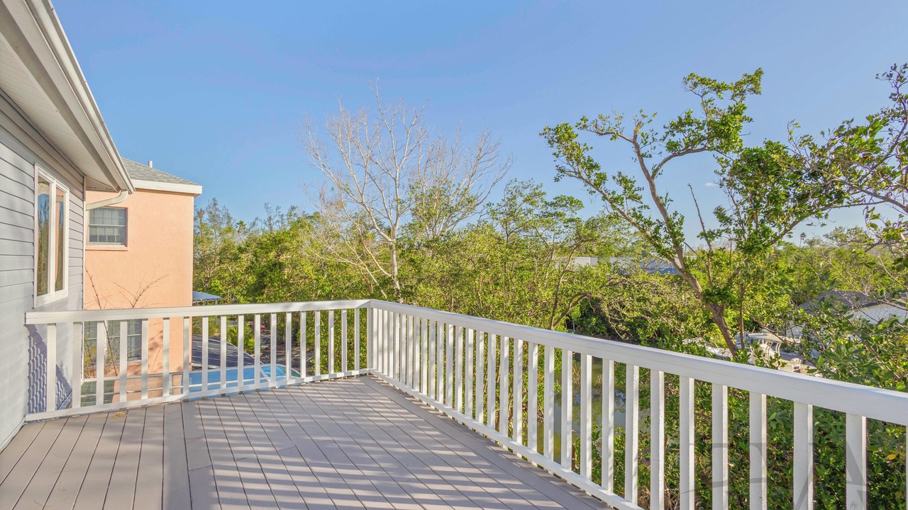 Photo of Patio Balcony in Whitney Beach