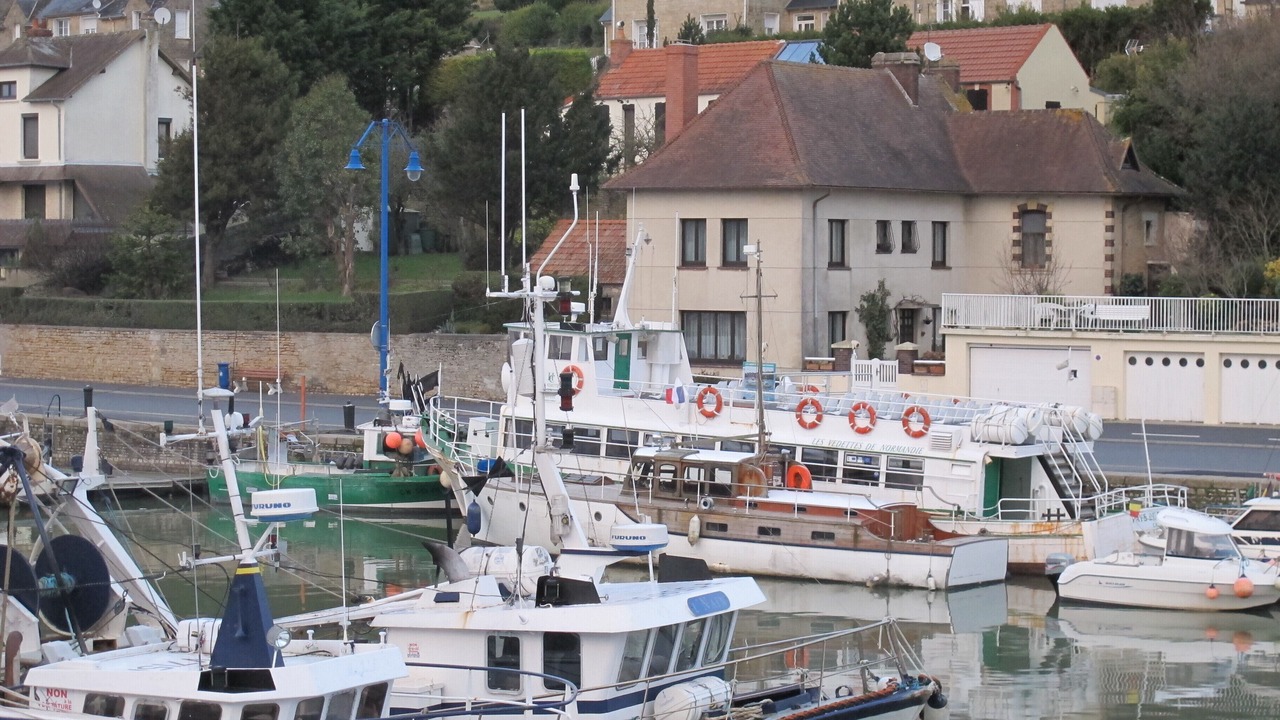 Photo of Others in Port-en-Bessin-Huppain