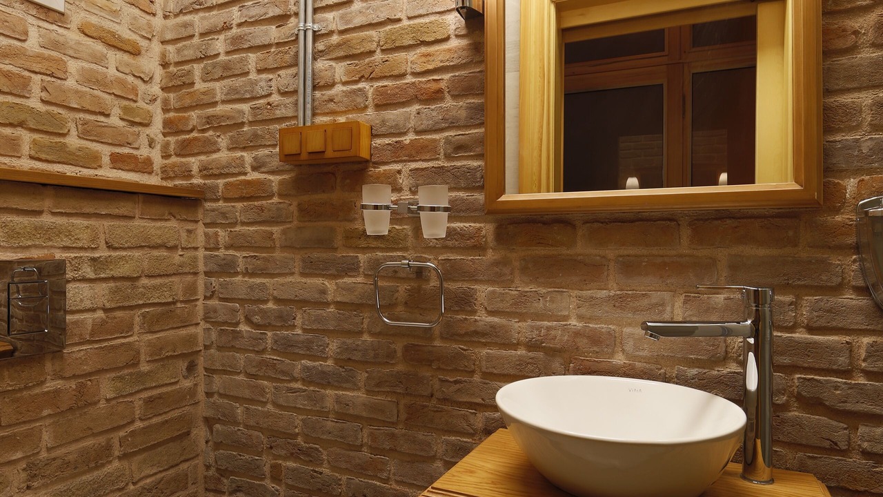 Photo of Bathroom in Old City