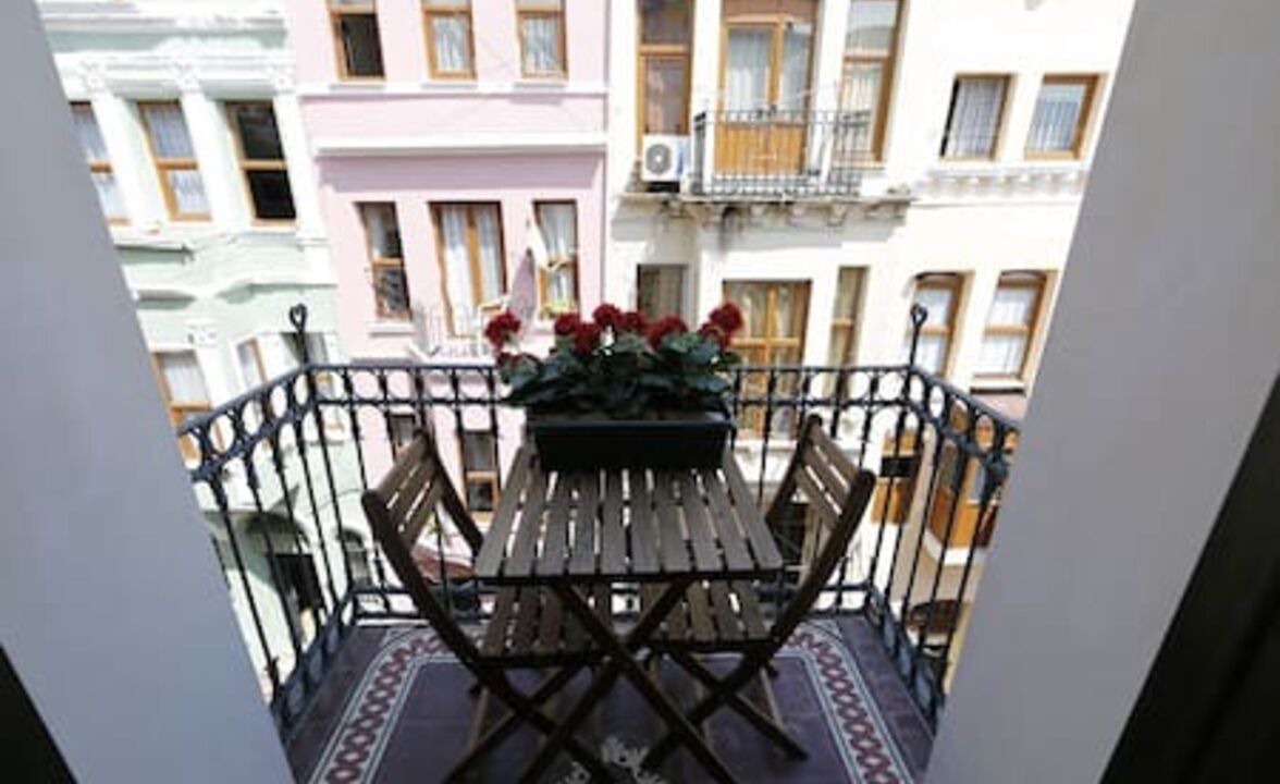 Photo of Patio Balcony in Old City