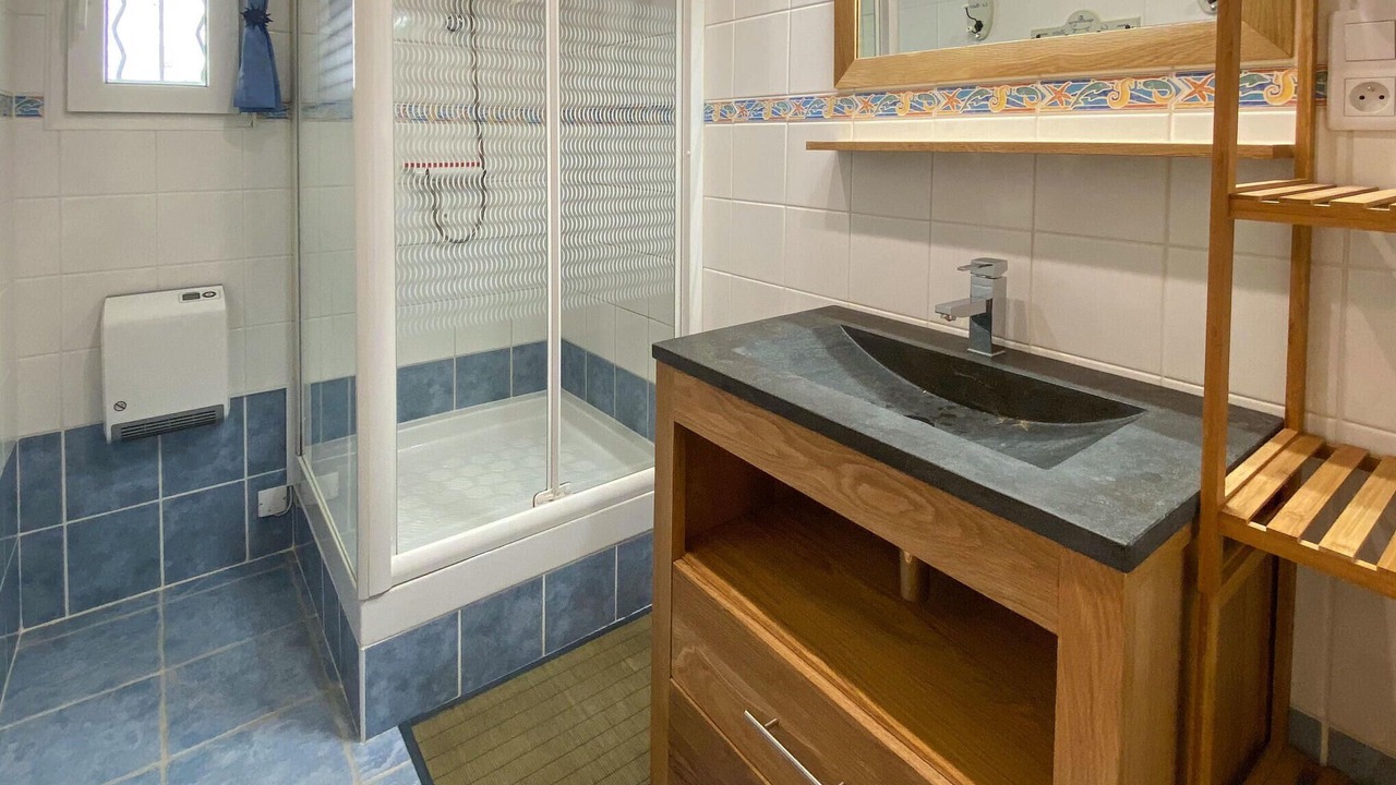 Photo of Bathroom in Molieres-sur-Ceze