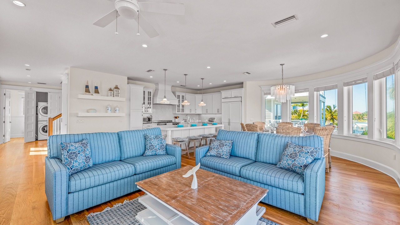 Photo of Livingroom in Bradenton Beach