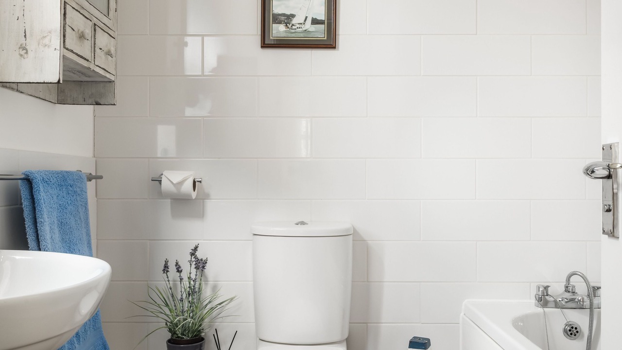 Photo of Bathroom in Camber