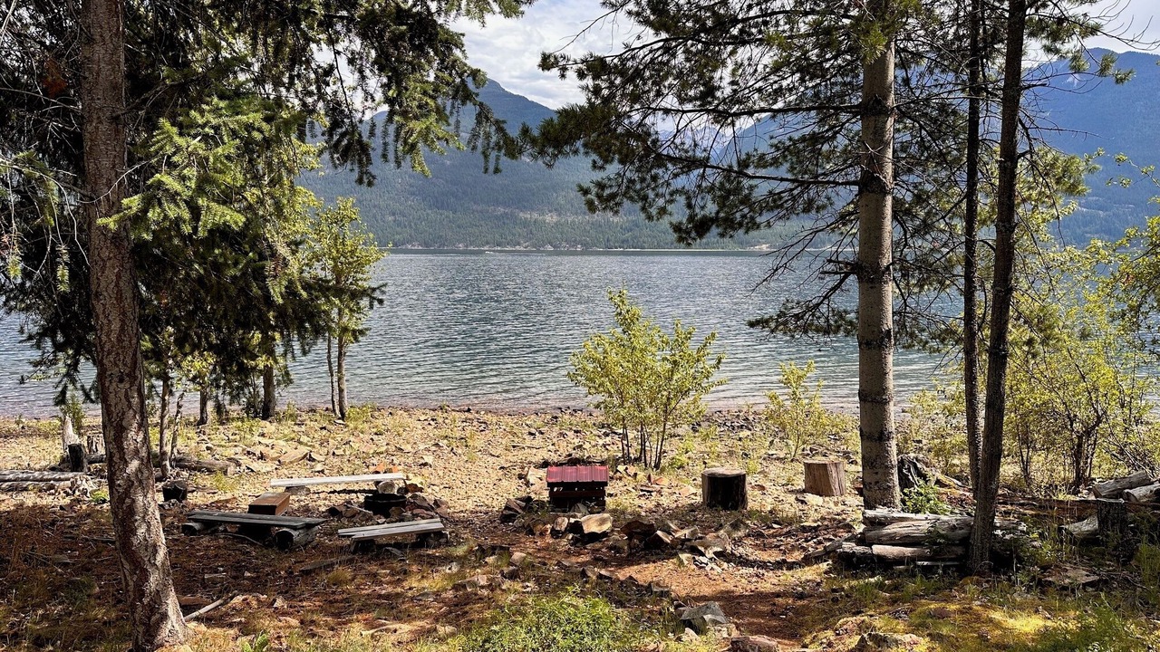 Photo of Others in Kaslo