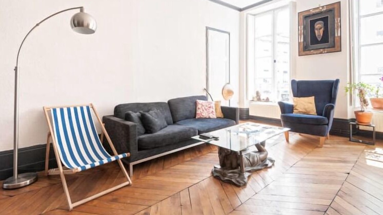 Photo of Livingroom in Voltaire - Saint Amour