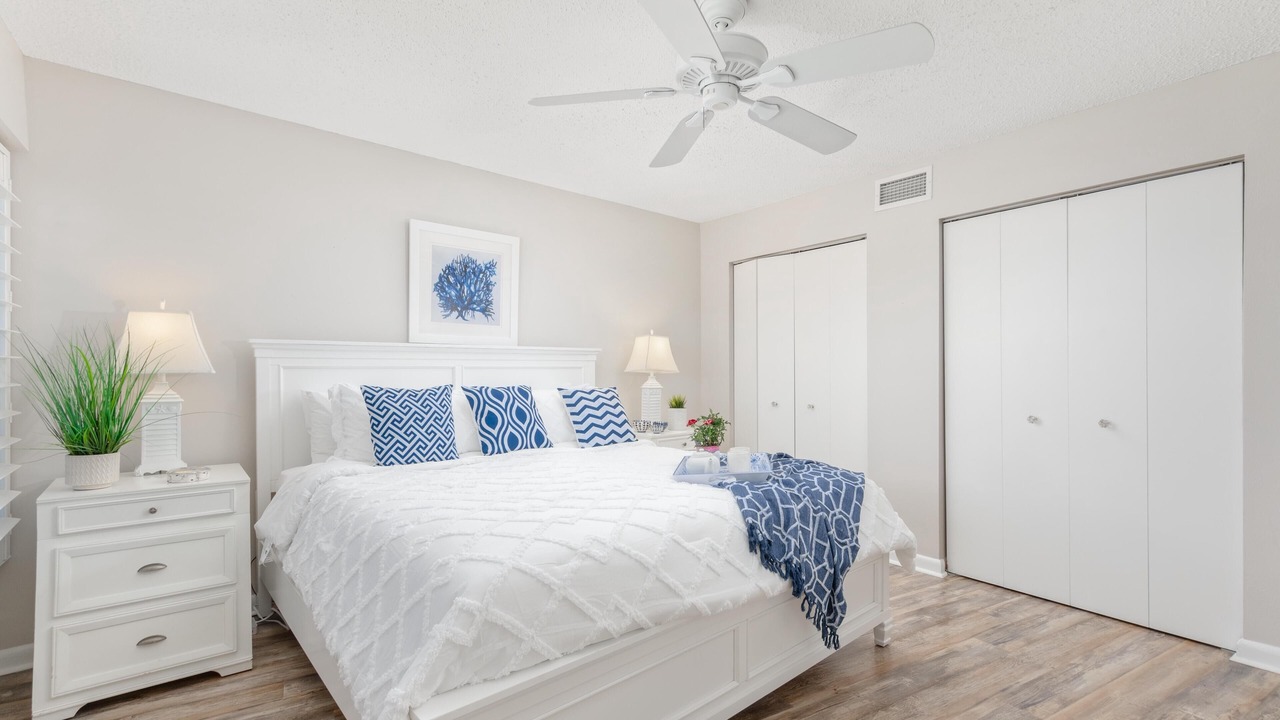 Photo of Bedroom in Crescent Beach