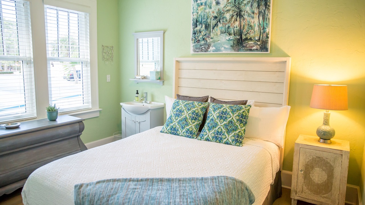 Photo of Bedroom in Laurel Park