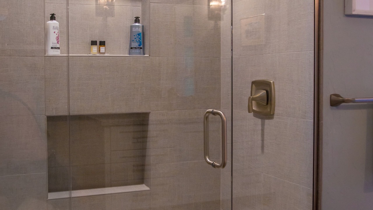 Photo of Bathroom in Laurel Park