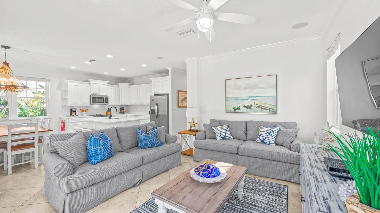 Photo of Livingroom in Holmes Beach