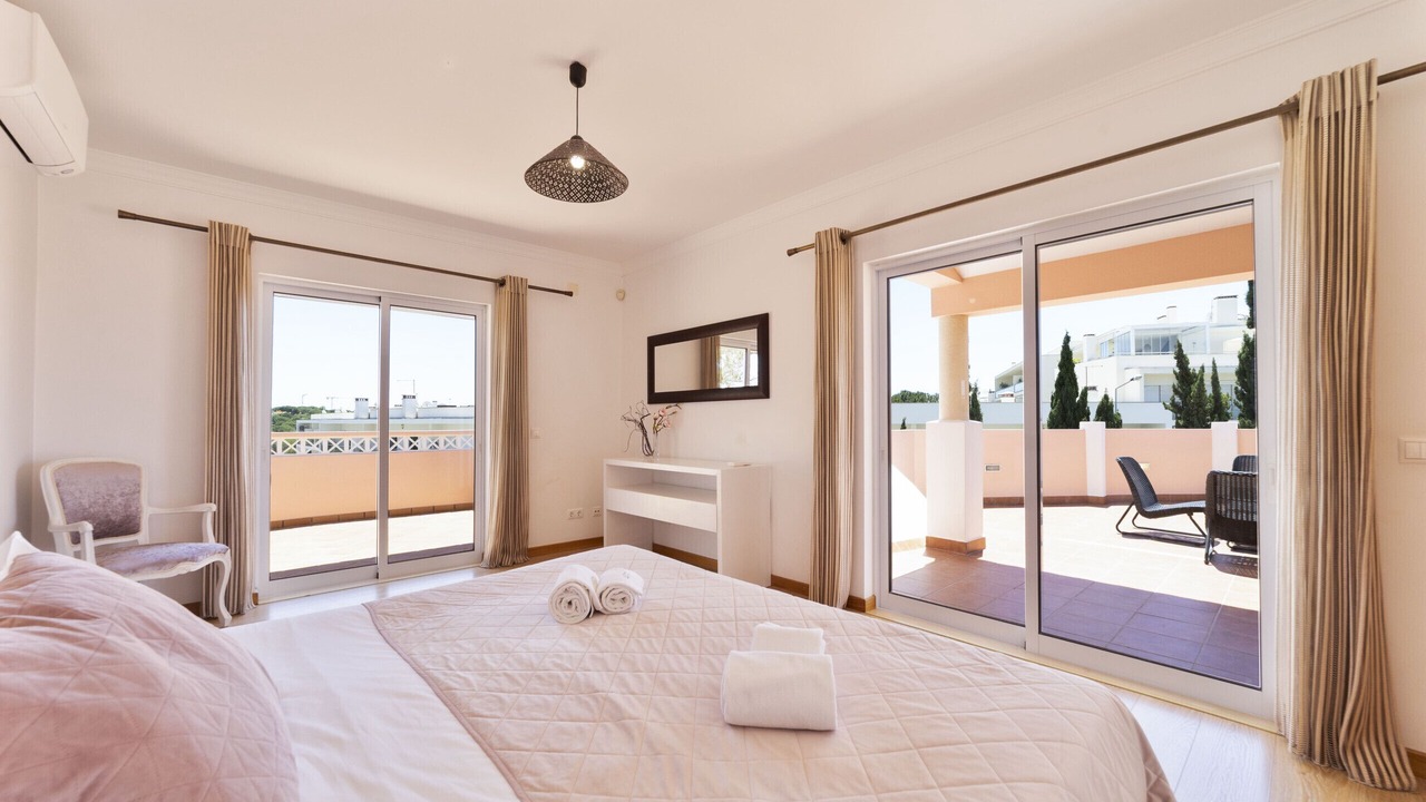 Photo of Bedroom in Albufeira