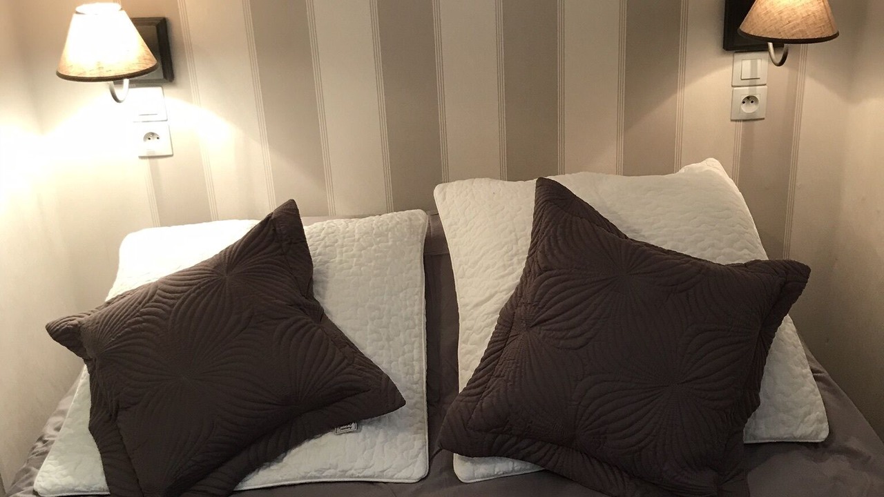 Photo of Bedroom in Lantheuil