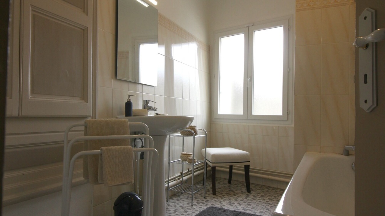 Photo of Bathroom in Saint-Emilion