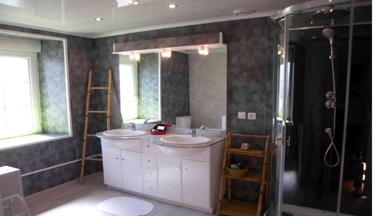 Photo of Bathroom in Carentan