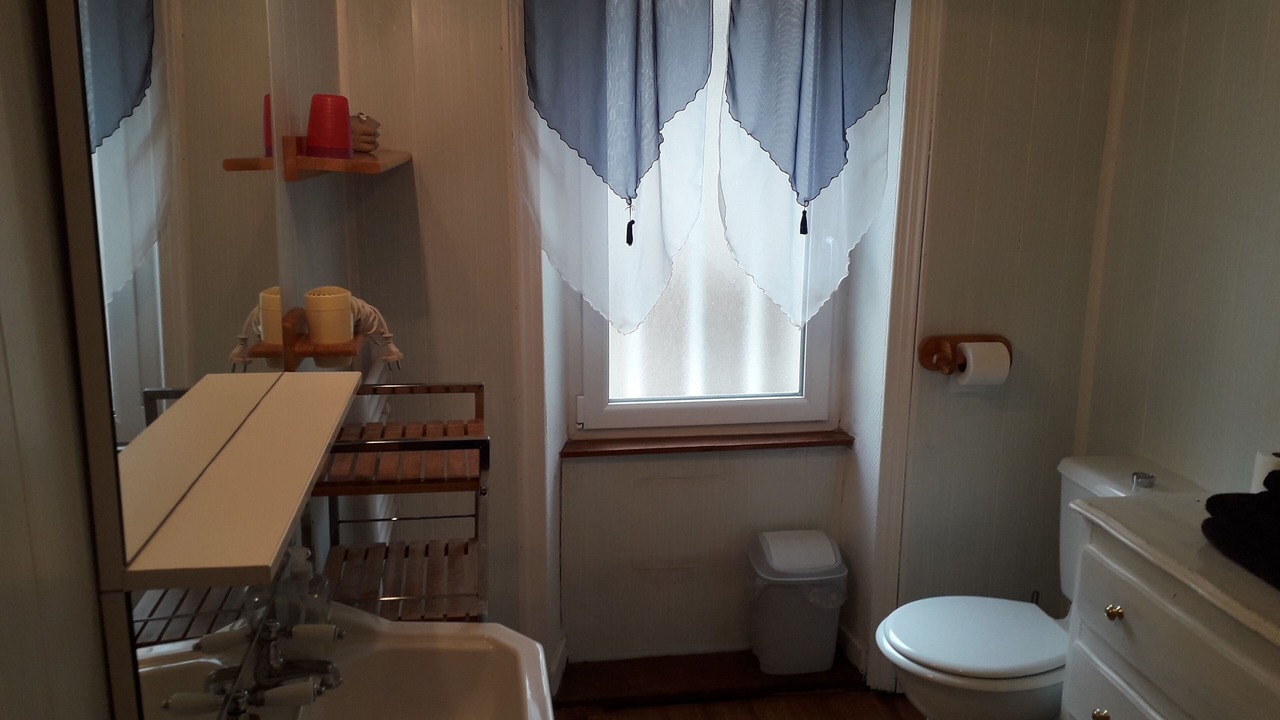Photo of Bathroom in Carentan