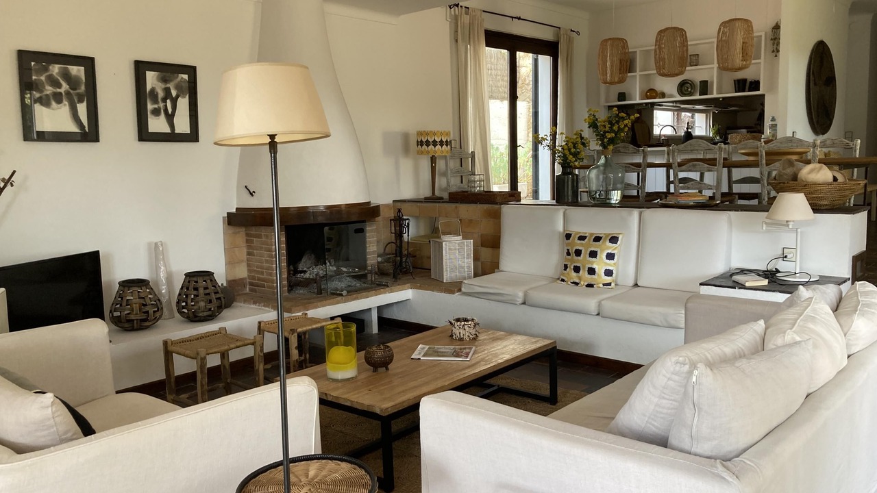 Photo of Livingroom in Tamariu