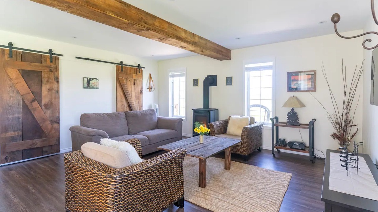 Photo of Livingroom in Mulmur