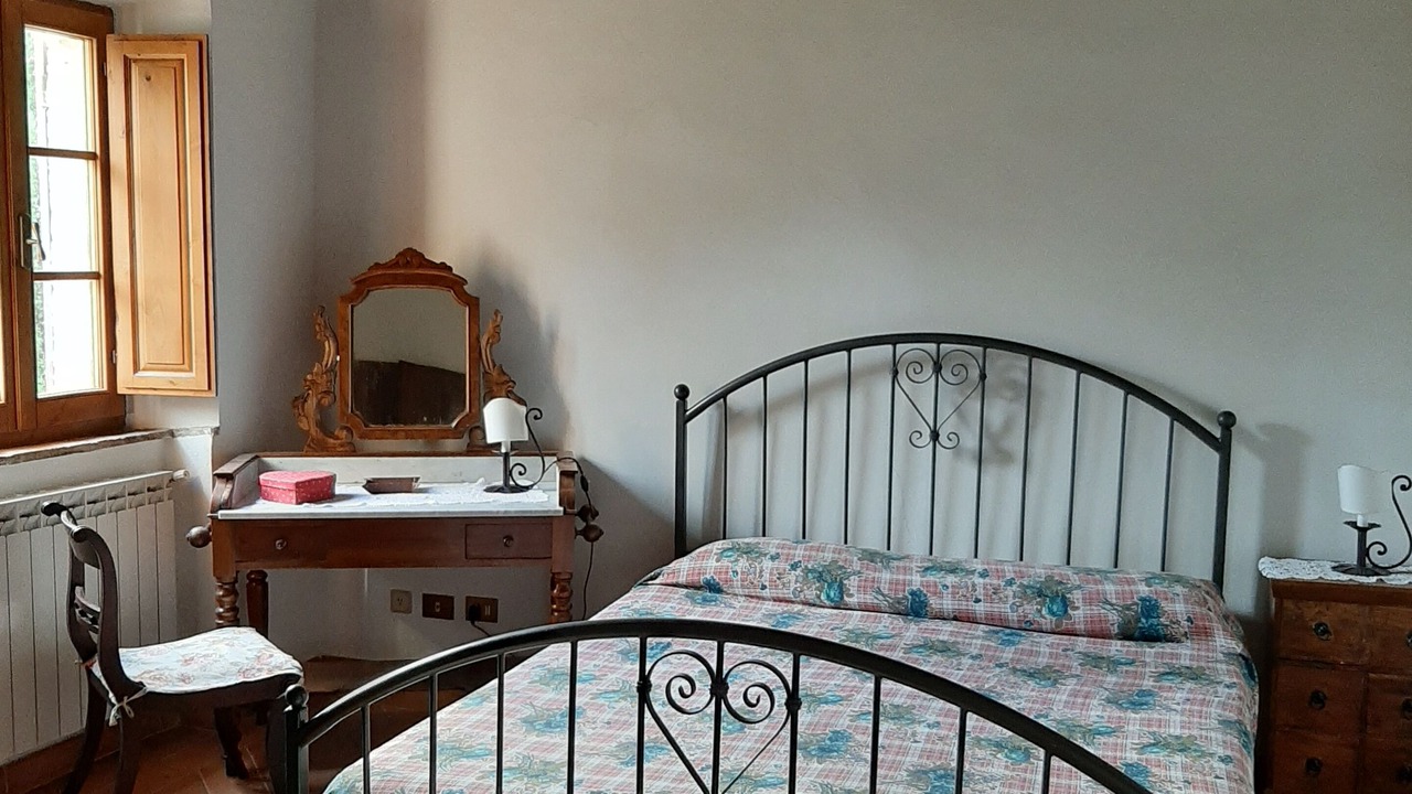 Photo of Bedroom in Montefollonico