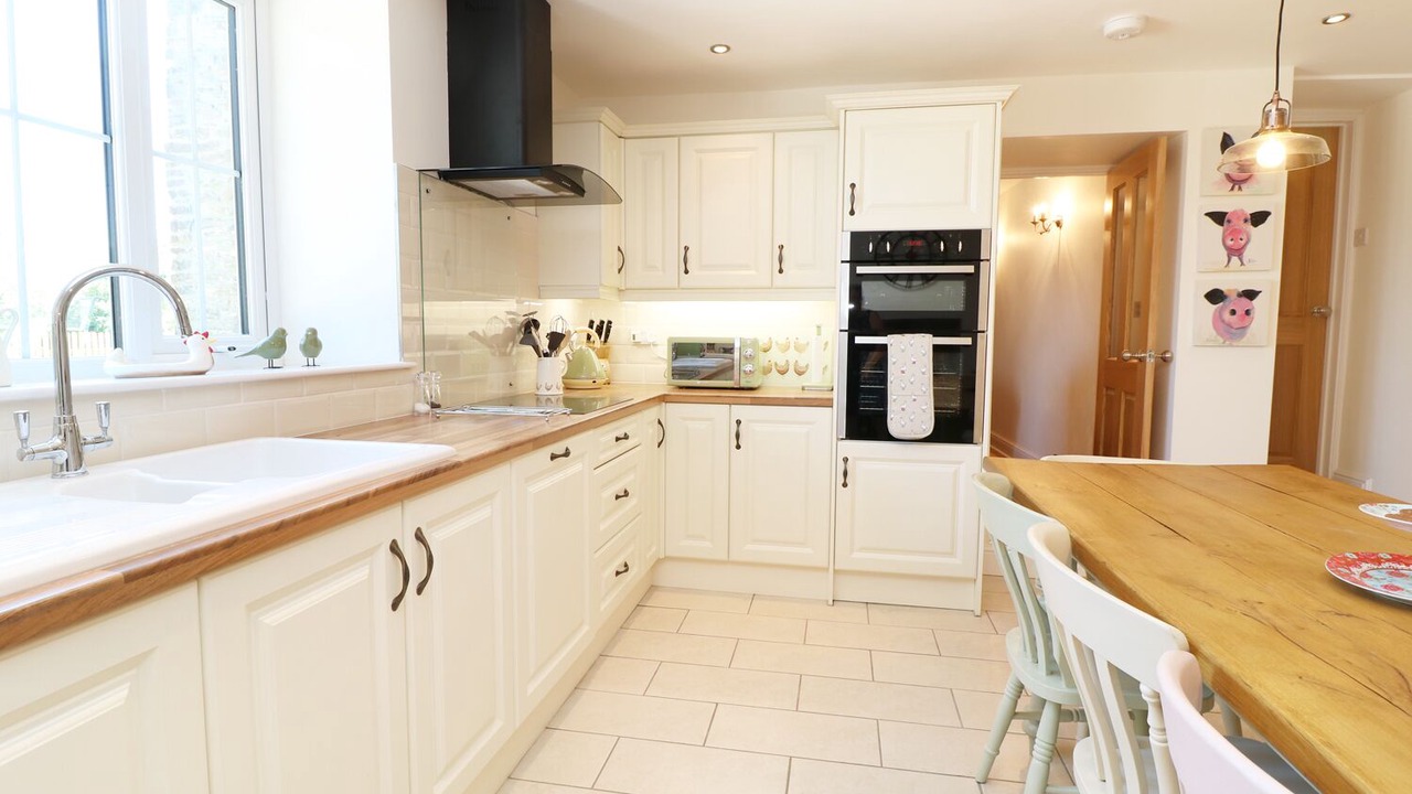 Photo of Kitchen in Pontypridd