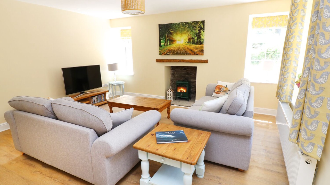 Photo of Livingroom in Pontypridd