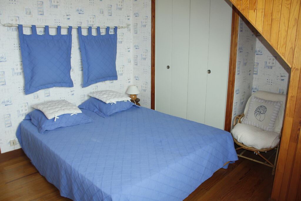 Photo of Bedroom in Larmor-Plage
