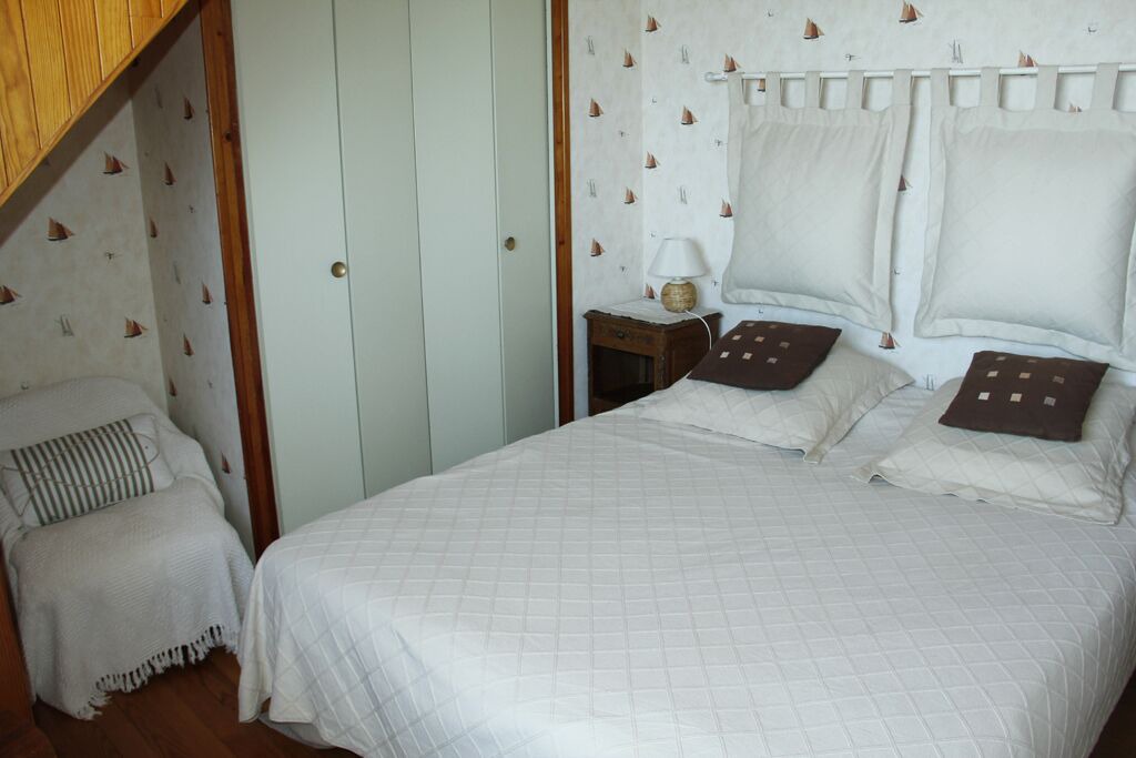 Photo of Bedroom in Larmor-Plage