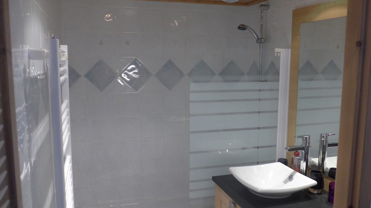 Photo of Bathroom in Arc-1800