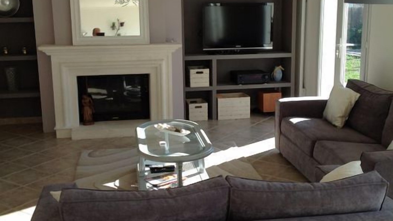 Photo of Livingroom in Nans-les-Pins