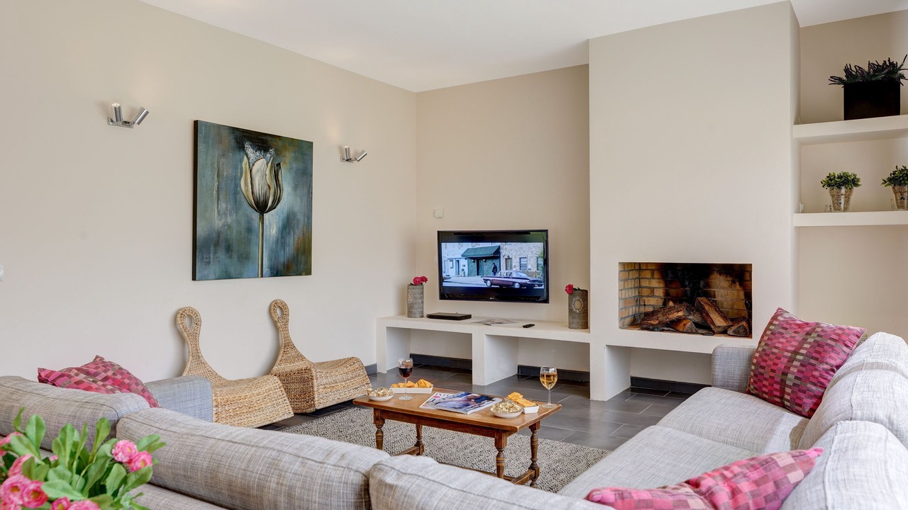 Photo of Livingroom in Tamariu