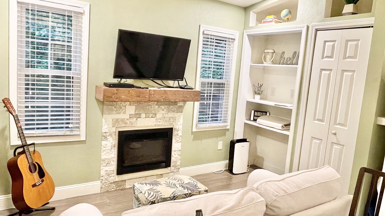 Photo of Livingroom in Forest City
