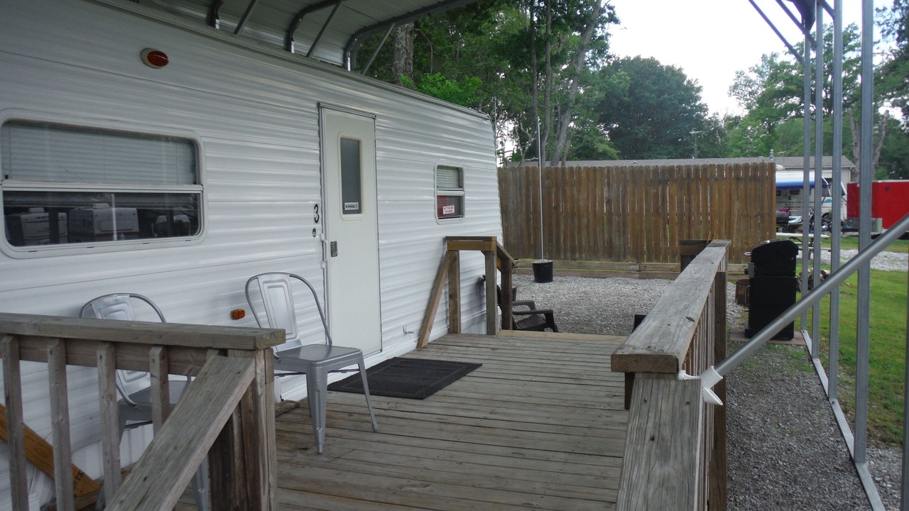 Photo of Patio Balcony in Sesser