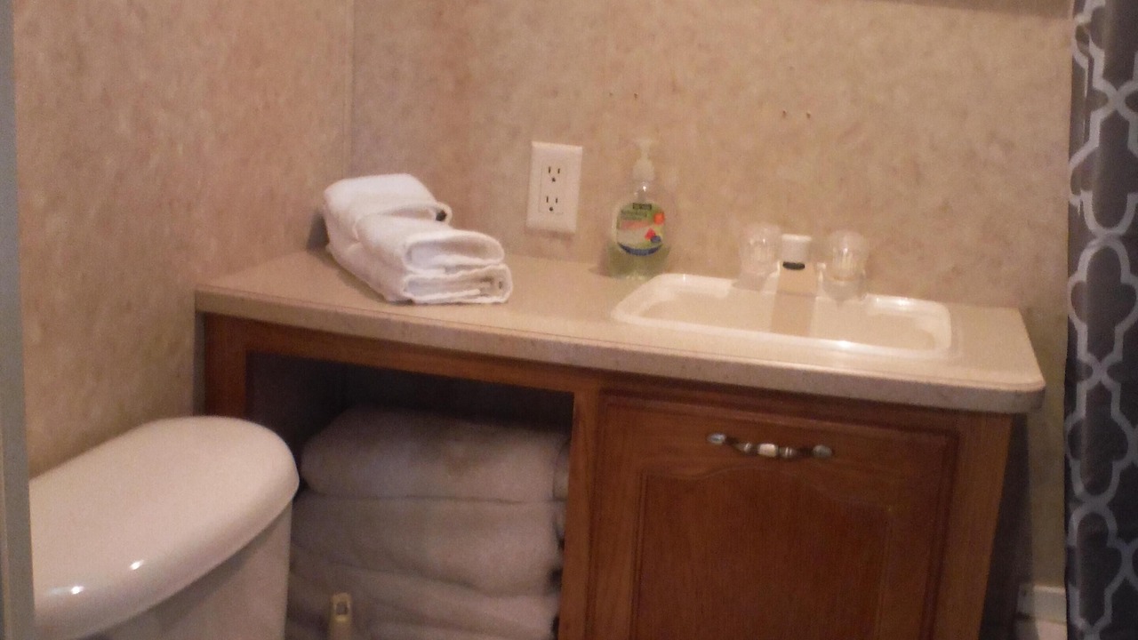 Photo of Bathroom in Sesser