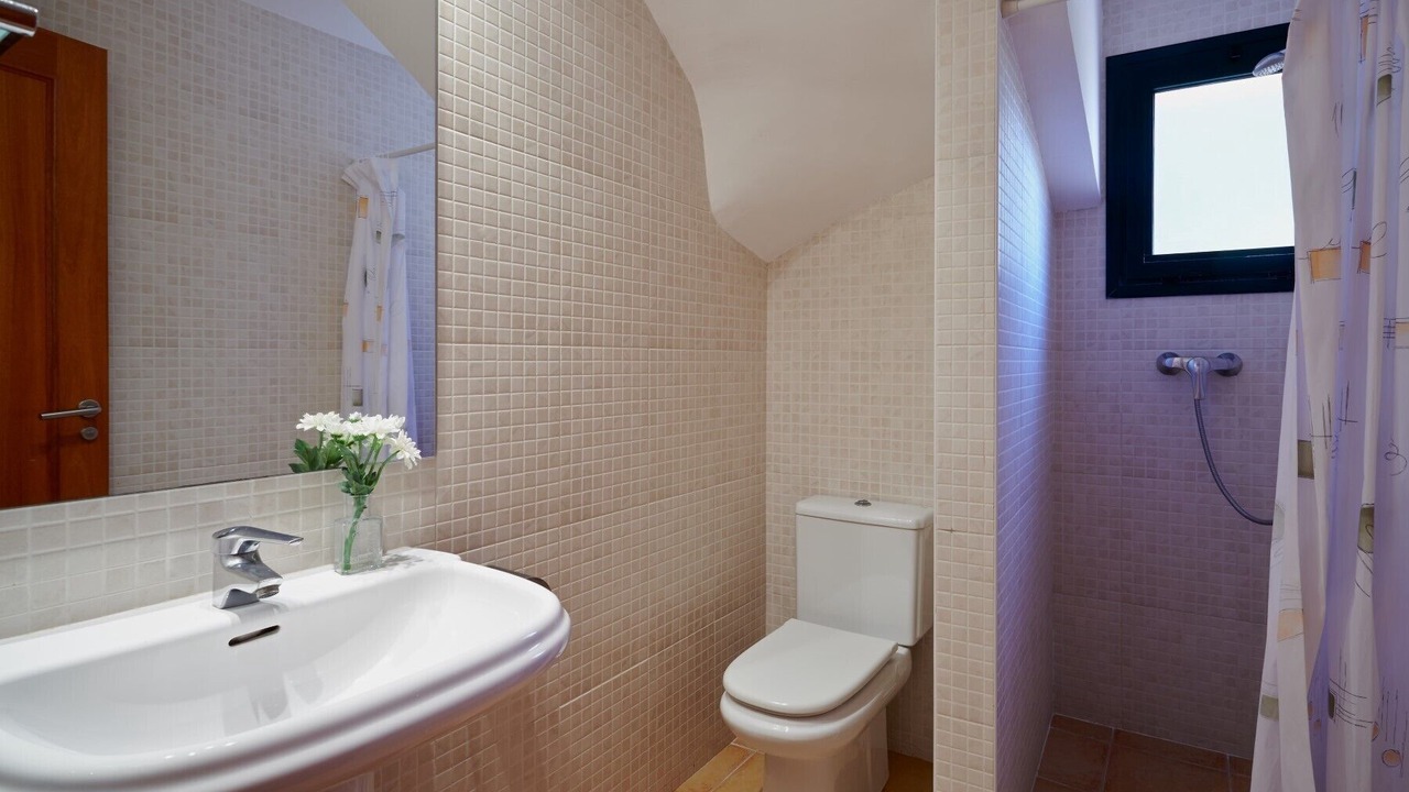 Photo of Bathroom in Pals