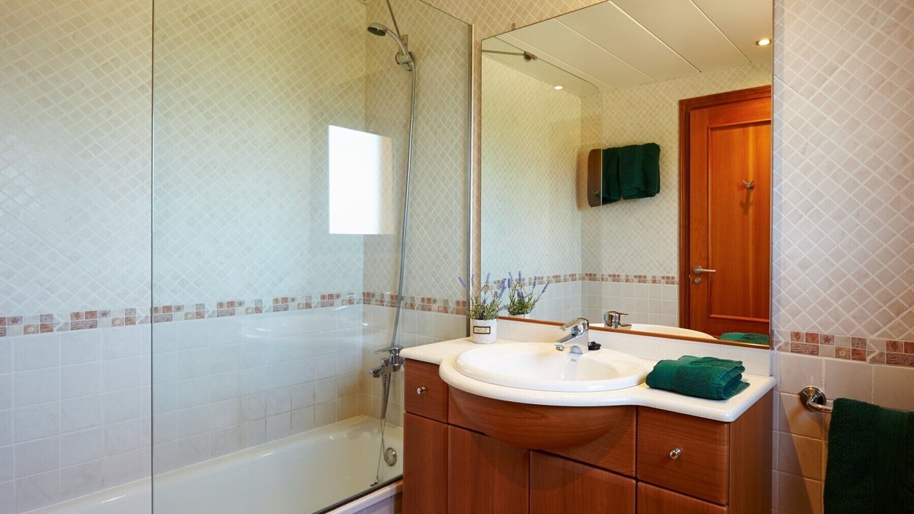 Photo of Bathroom in Pals